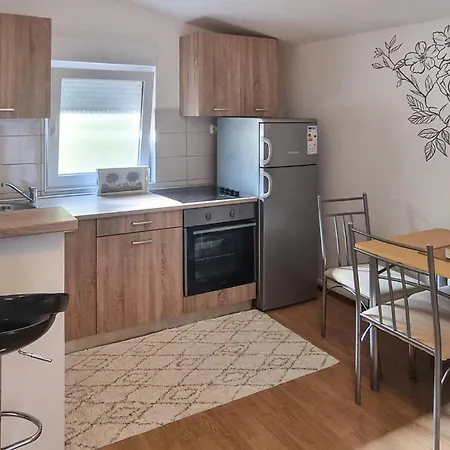Appartamento Gorgeous In With Kitchen *
